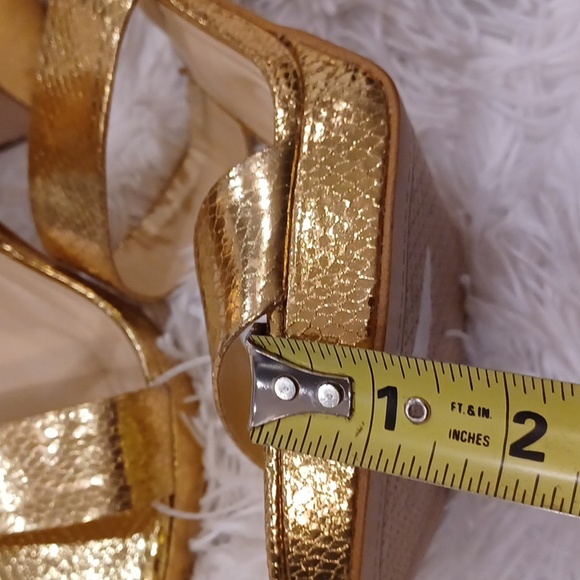 Jessica Simpson Diza Metallic Gold Snakeprint Platform Sandals SZ 9.5 NEW - Picture 13 of 16